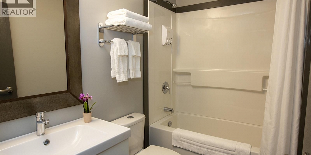 1051 CHAMBERLIN AVENUE Prince Rupert Photo 5 1051 CHAMBERLIN AVENUE Prince Rupert Photo 5